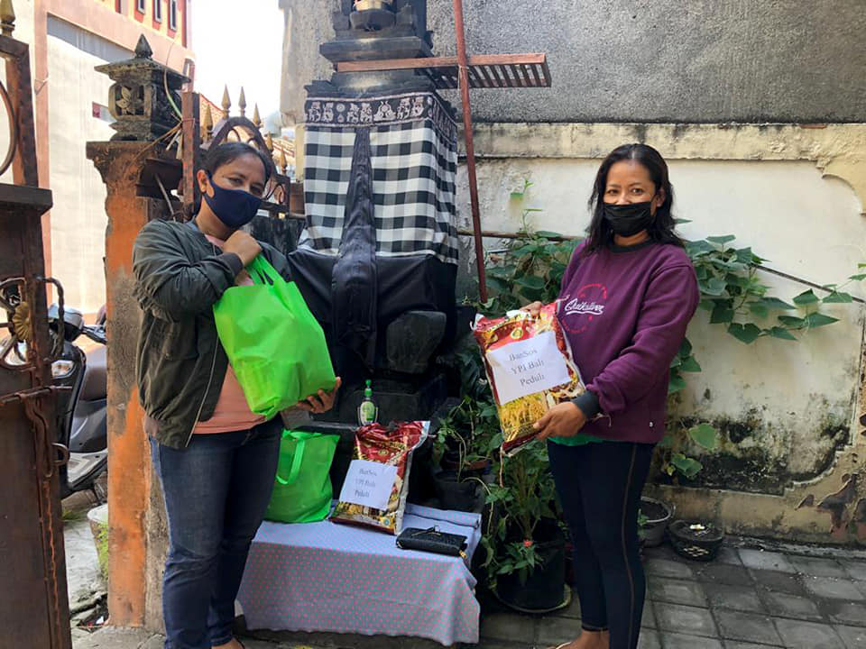 Bersatu Melawan Covid-19, YPI Bagikan Sembako untuk Penyintas, Rabu (29-04-2020)